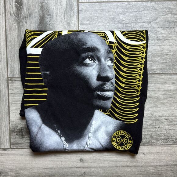 Cross-Colours Other - Cross Colours Men's 2Pac Tupac Shakur Portrait Short Sleeve T-Shirt Black Mediu